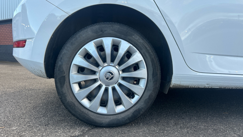 Skoda Fabia 1.0 MPI S 5dr Petrol Hatchback